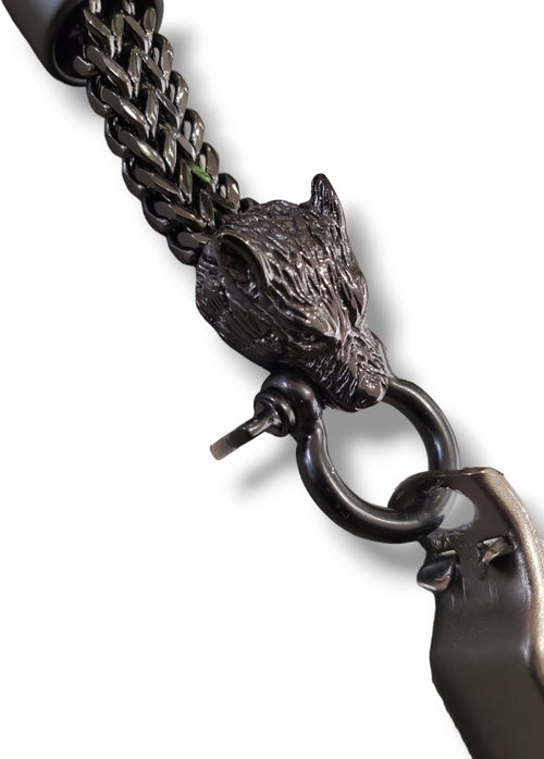 The Black Wolf Glove Clip