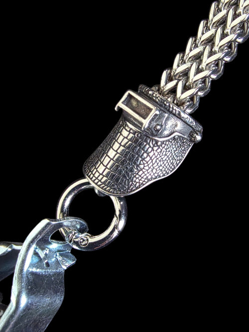 *NEW* The Cayman Leather Hood Glove Clip