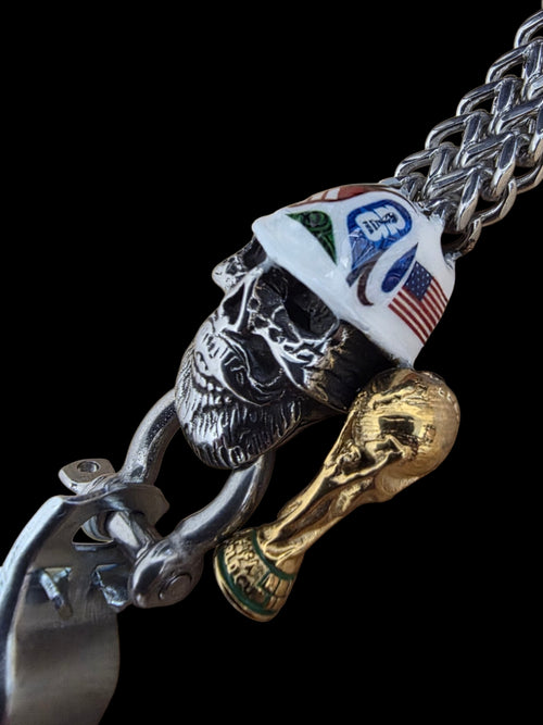 THE WORLD CUP GLOVE CLIP